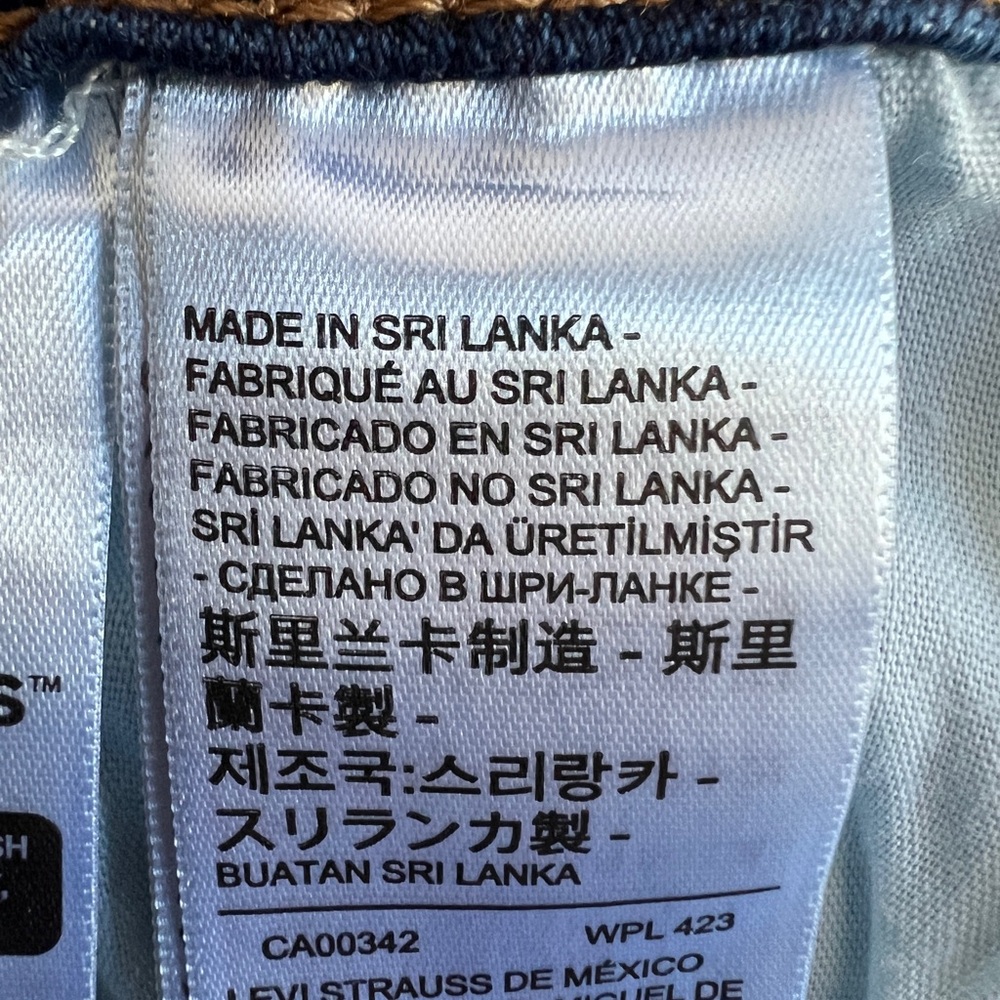 Levi's 726 Flare Women's High‎ Rise Jeans Size 22W NWOT - Picture 12 of 14